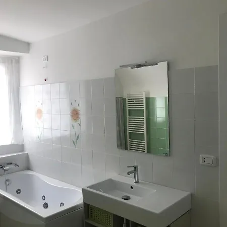 Дом отдыха Il Melograno La Casa Nel Vicoletto *